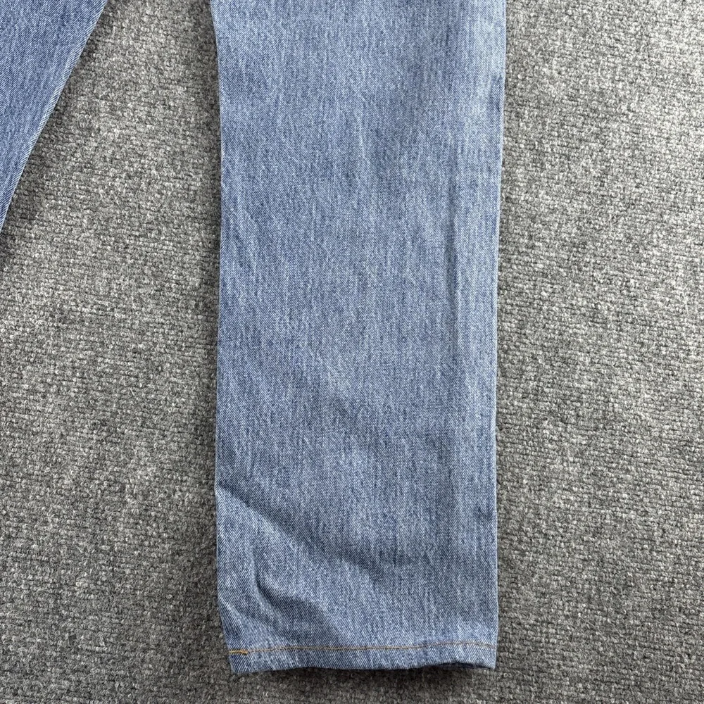 Vintage Levi's 501 Original Fit Jeans 32x30 Medium Wash Button Fly Y2K 2001